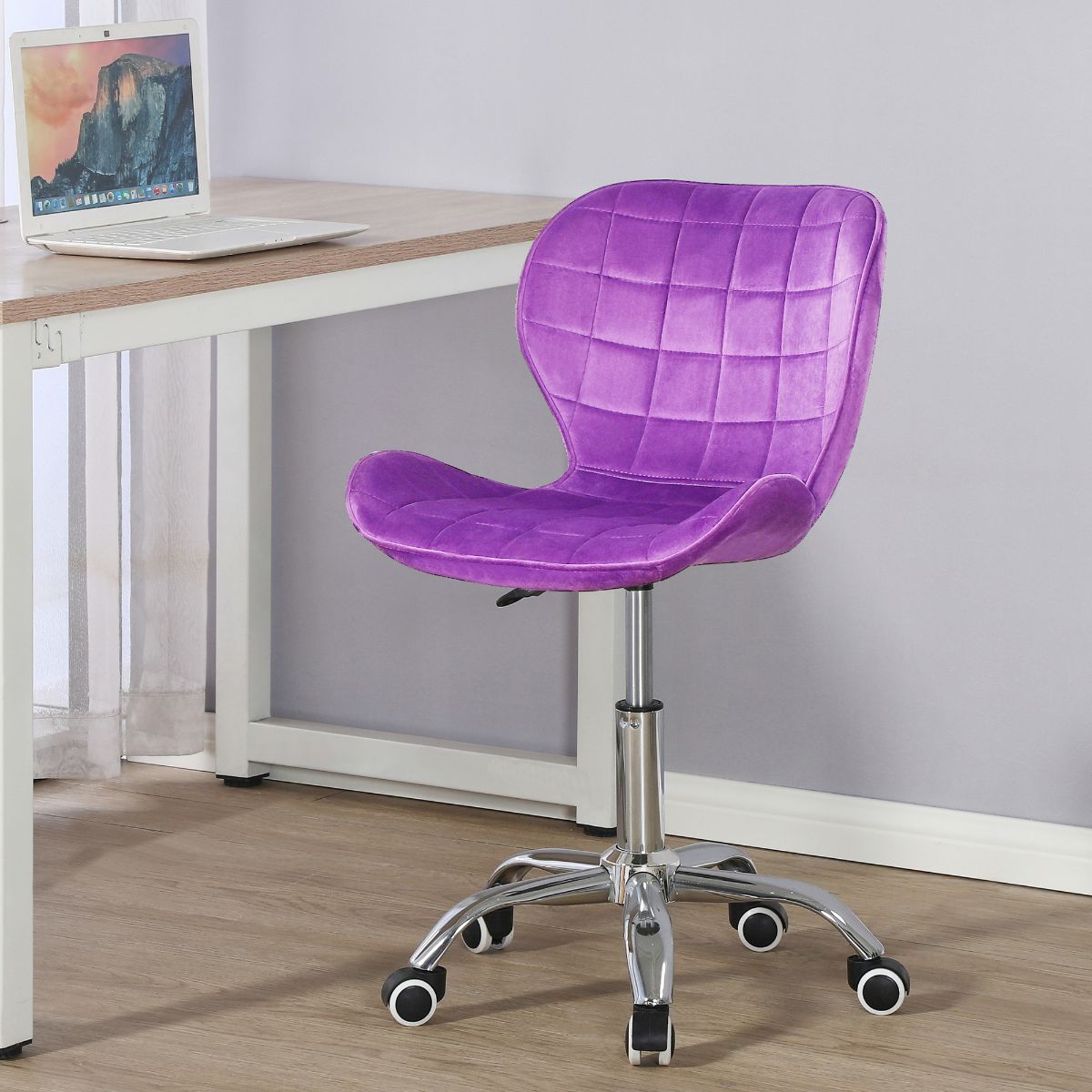 Swivel Office Chair with Chrome Base Wheels and Adjustable Height